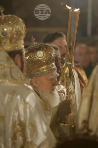 Патриархът благославя – Папата възстановява