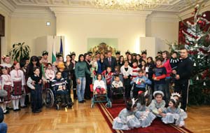 В кризата най-добре се усеща човещината!