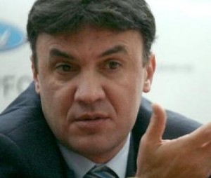 Боби Михайлов в УЕФА – Платини президент
