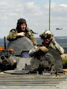 Наш политик поиска два милиарда долара от САЩ за военни бази в България